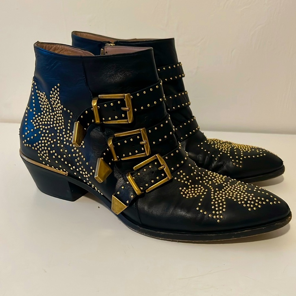 Chloe Suzanna boots black